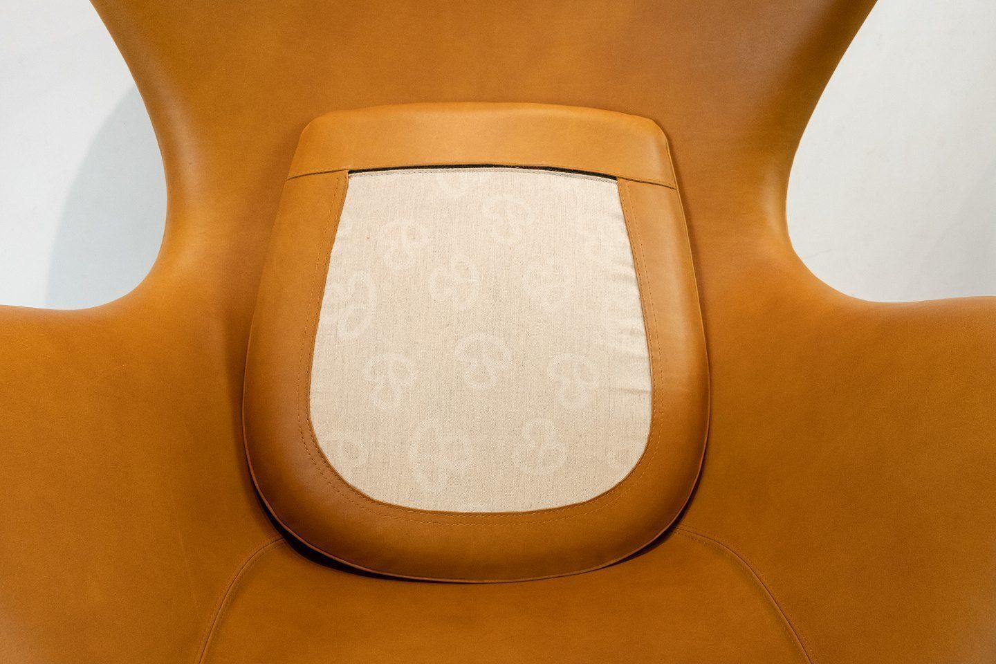 The Egg, Model 3316 Designed By Arne Jacobsen In 1958 And Manufactured By Fritz Hansen. photo vinterior