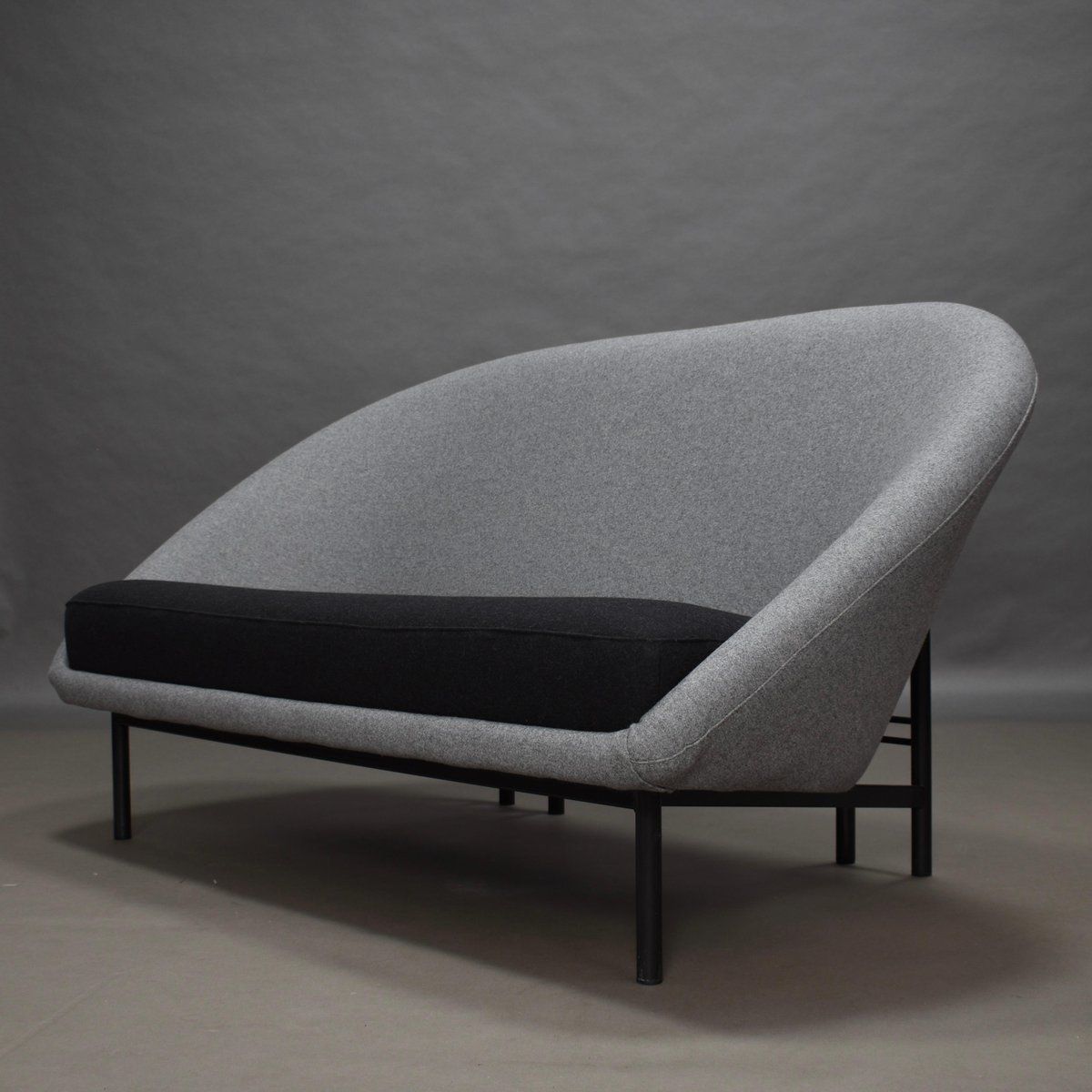 C815 2 Sofa By Theo Ruth For Artifort, Netherlands, 1958 photo vinterior
