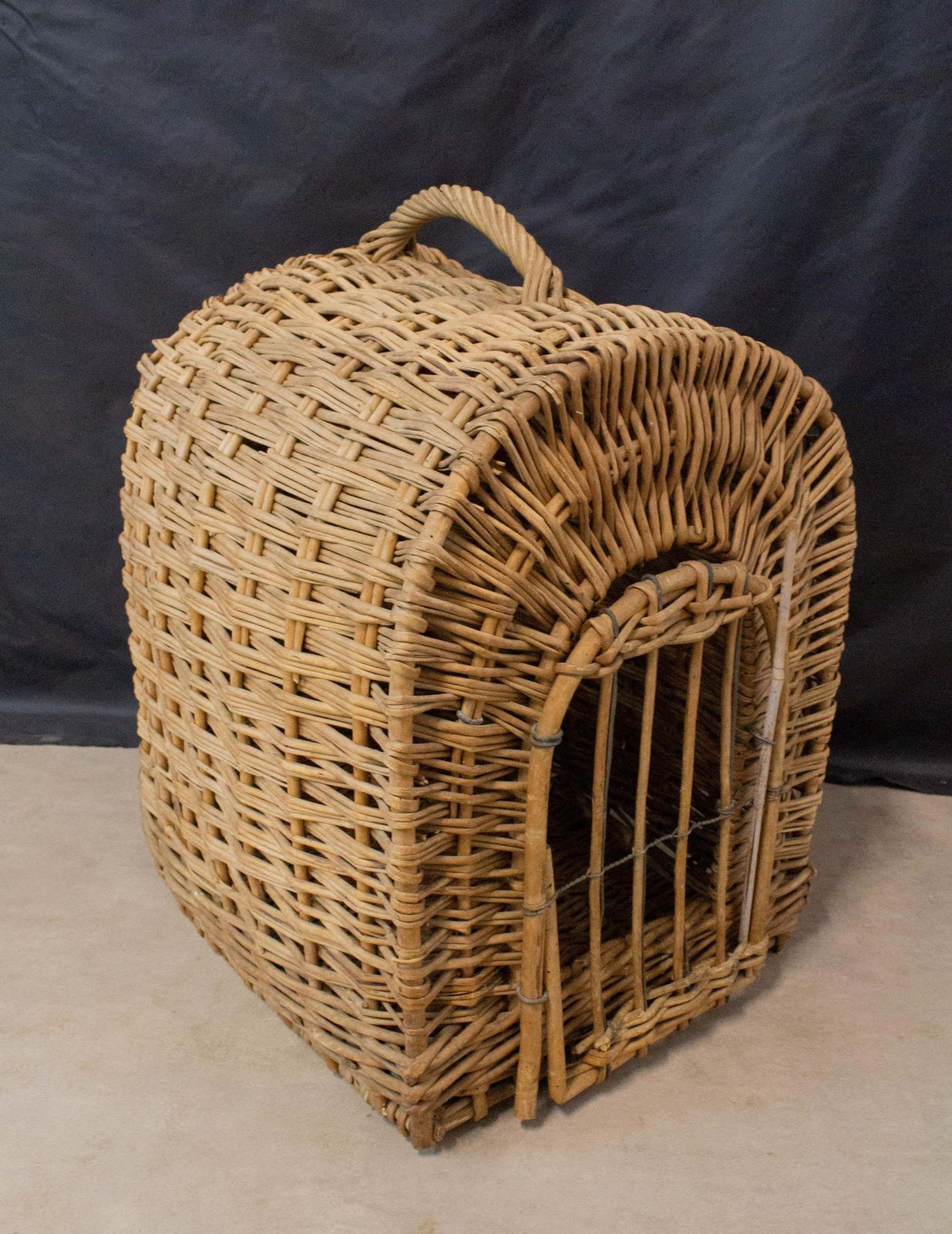 Panier de transport en osier pour chat ou chien, mid-century, France