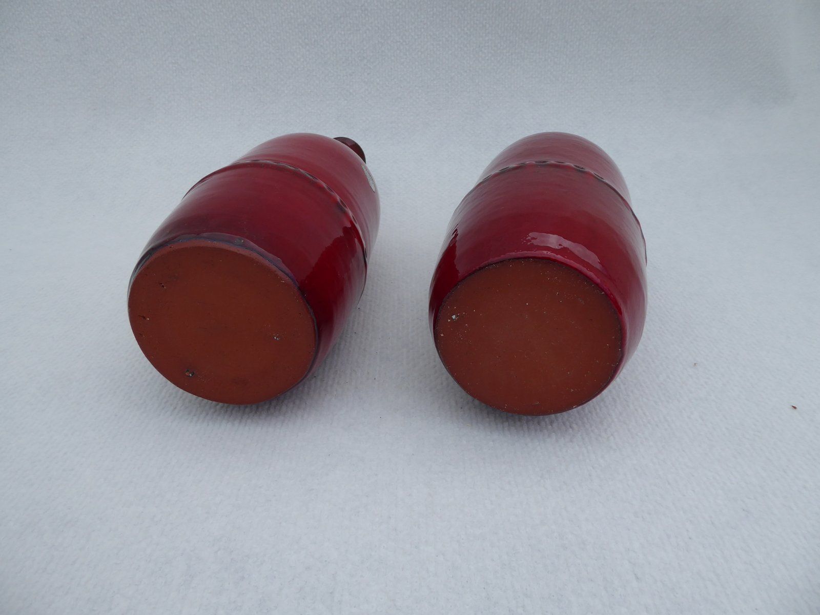 Mid Century Belgian Eeklo Red Glazed Vases By Leon Goossens, 1960s, Set Of 2 photo 871.72