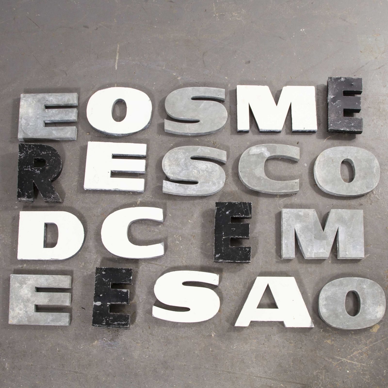 1950’s French Zinc Letters – Letter Zinc O photo for sale