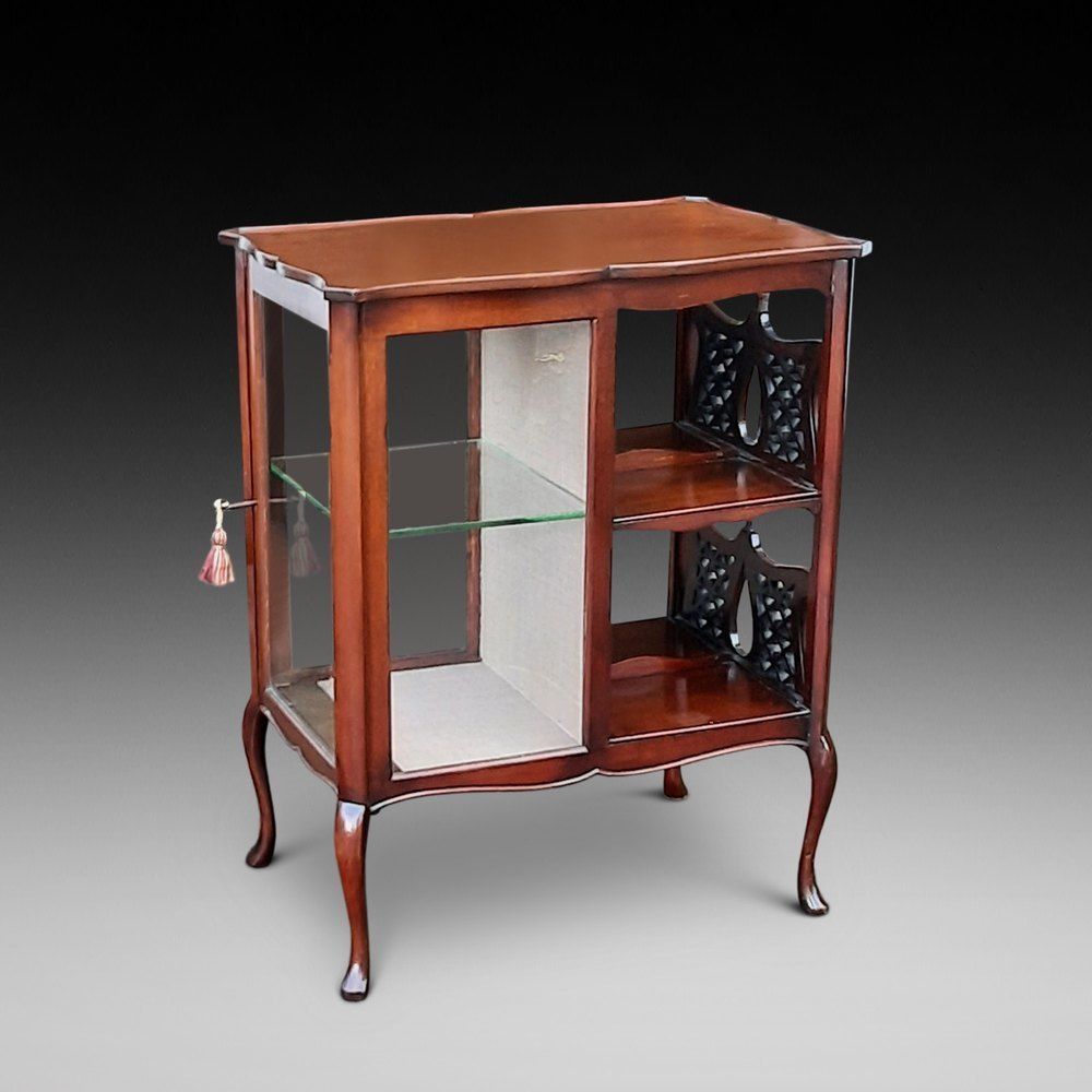 Edwardian Mahogany Display Table