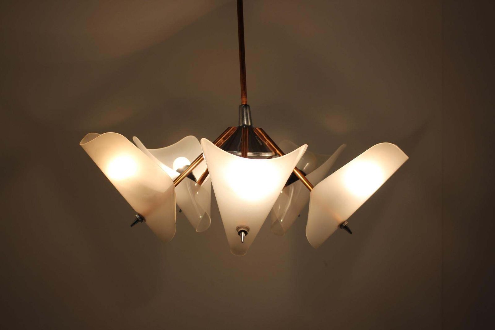 Design Mid Century Messing Hanglamp / Kroonluchter — Ca. Jaren 1960