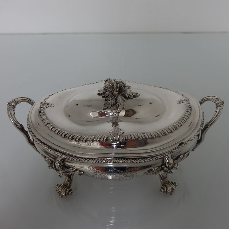 Sterling Silver Pair Of George III Sauce Tureens London 1767 Walter Tweedie photo vinterior