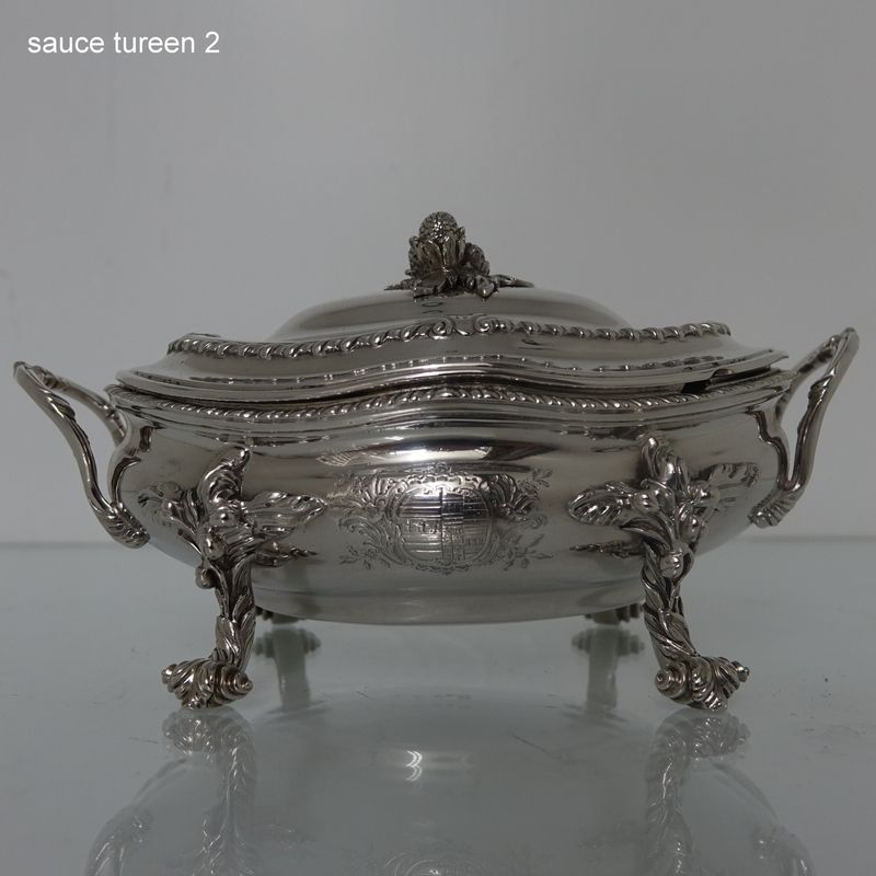 photo furniture Sterling Silver Pair Of George III Sauce Tureens London 1767 Walter Tweedie