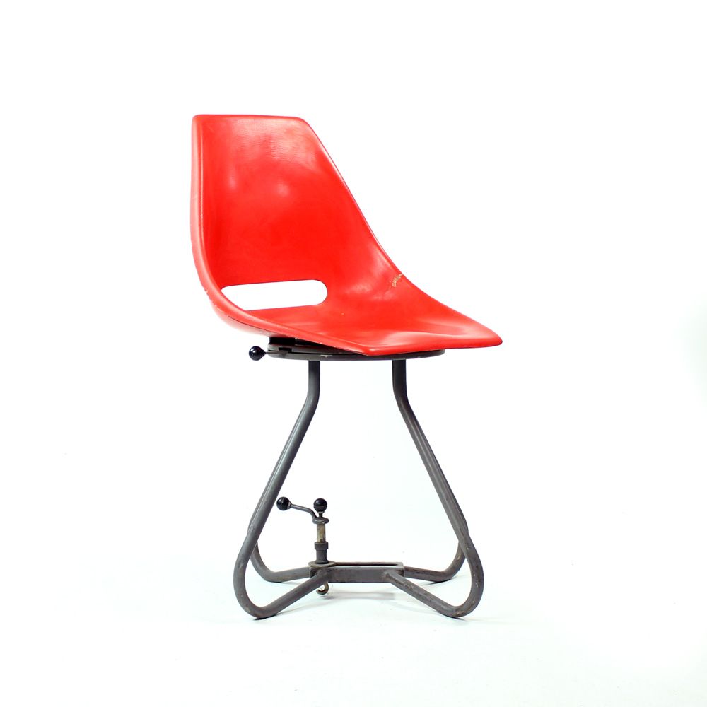 Red Tram Chairs By Miroslav Navratil For Vertex, 1960s, Set Of 4