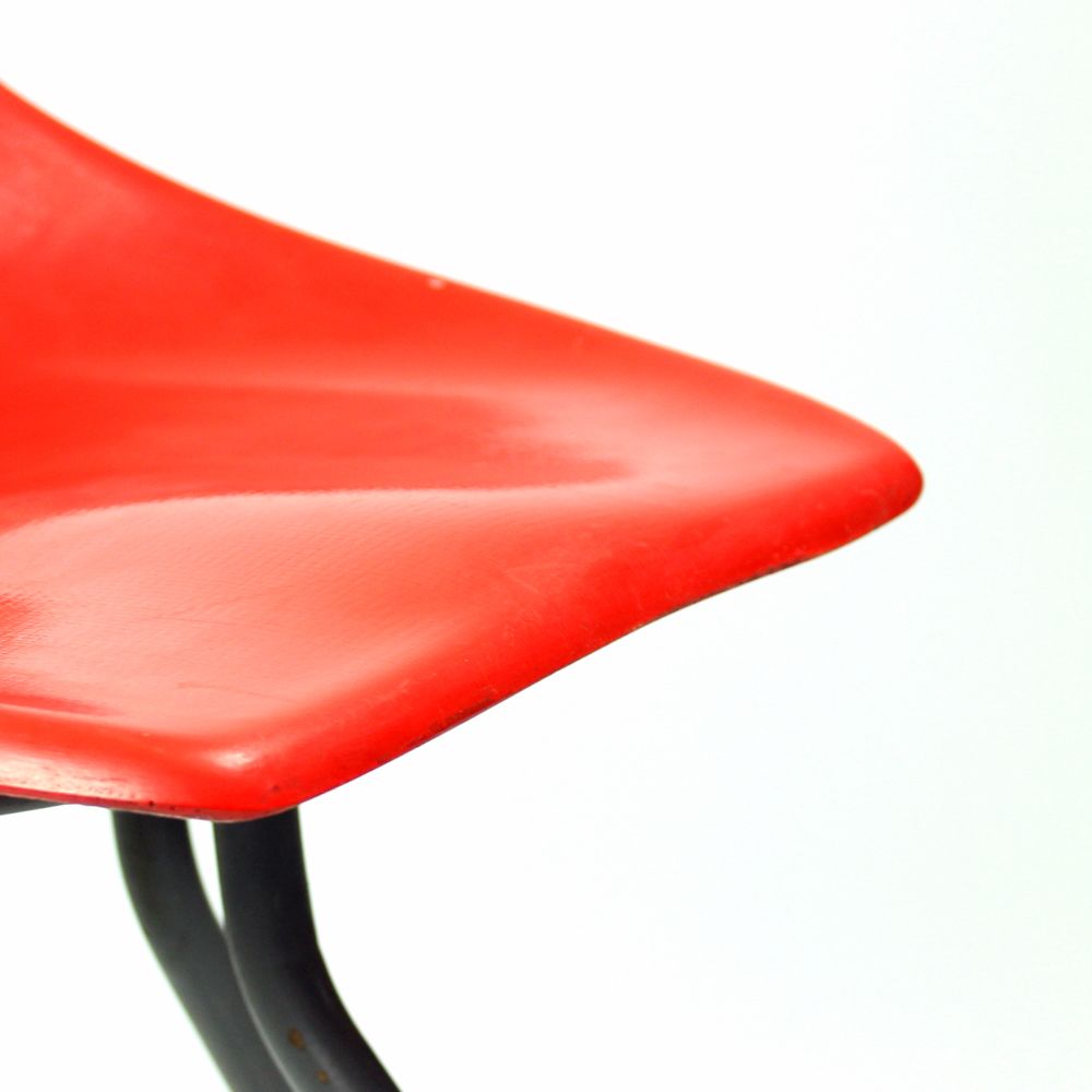 Red Tram Chairs By Miroslav Navratil For Vertex, 1960s, Set Of 4 photo vintage