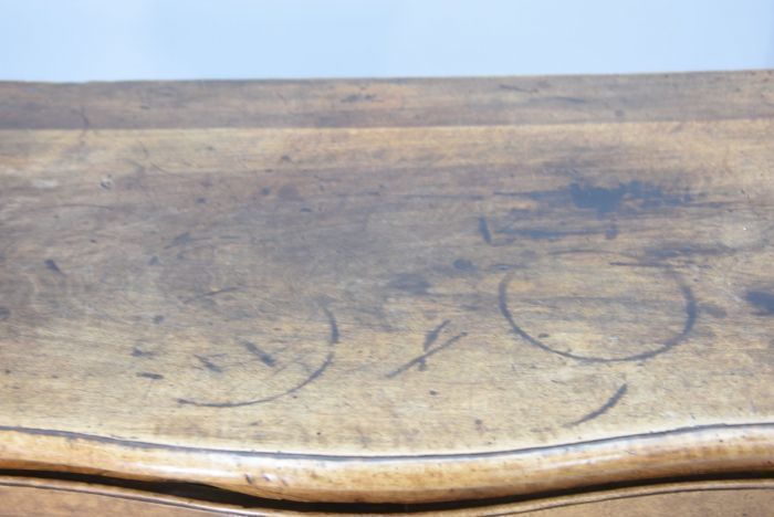 18th Century Walnut Jumping Chest Of Drawers photo 2603.0