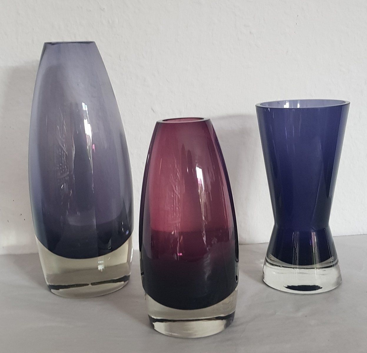 Vases By Tamara Aladin For Riihimäki / Riihimäen Lasi Oy, 1970s, Set Of 3 photo furniture