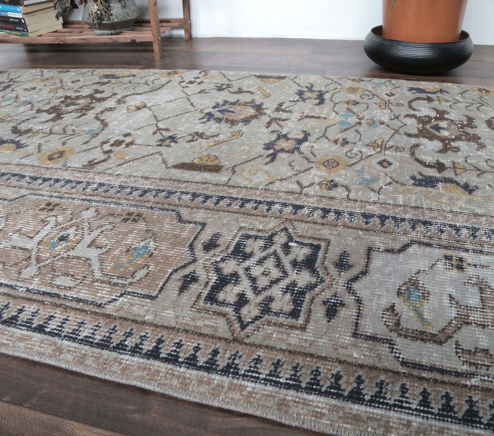 Turkish Vintage Runner, Oushak Handmade Wool Rug, Floral Gray Hallway Rugs, Farmhouse Decor, One Of A Kind, Folk Art, Made In Anatolia photo 282.0