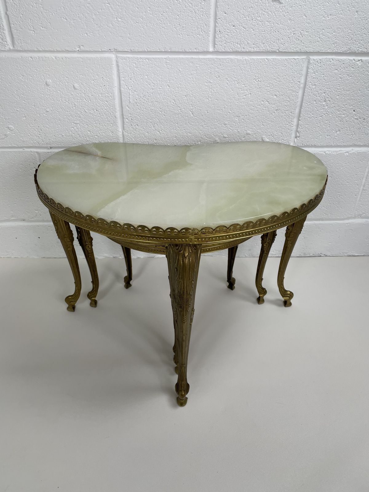 Hollywood Regency Onyx & Gilt Metal Italian Nest Of Tables photo Furniture