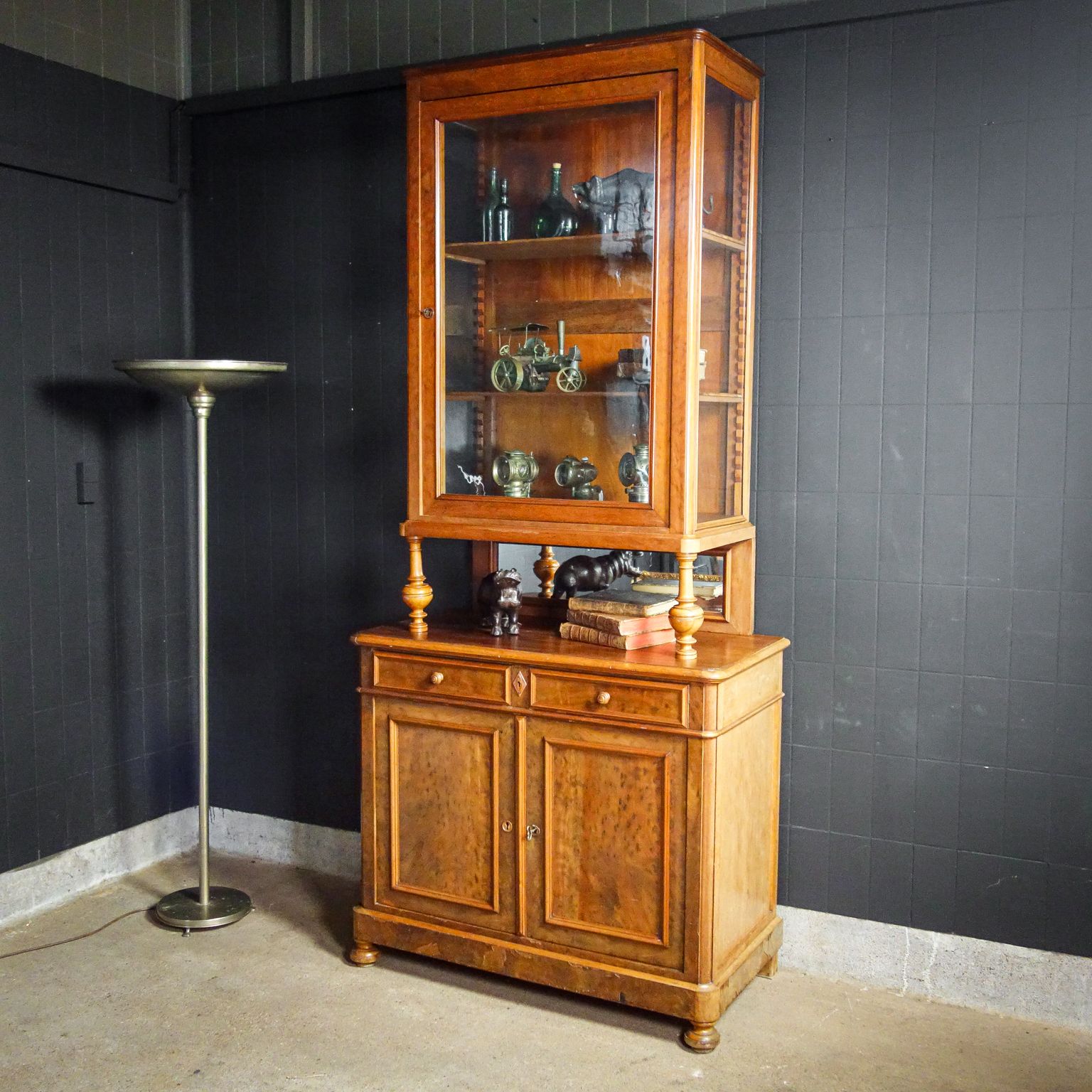 Hoge Tweedelige Engelse Kast | Jaren 1920