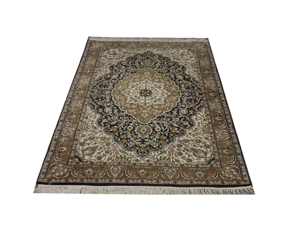 Handwoven Oriental Indian Carpet Rug, Traditional Fine Wool Area Rug   120x184cm photo furniture