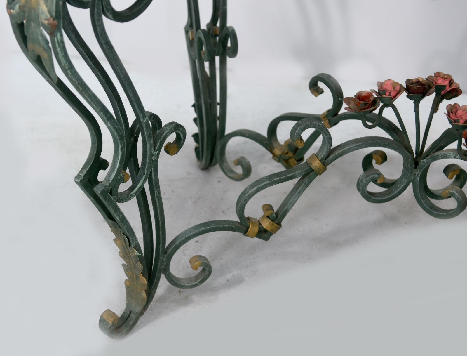 photo furniture 1940 Style Wrought Iron Center Table With Marble Top