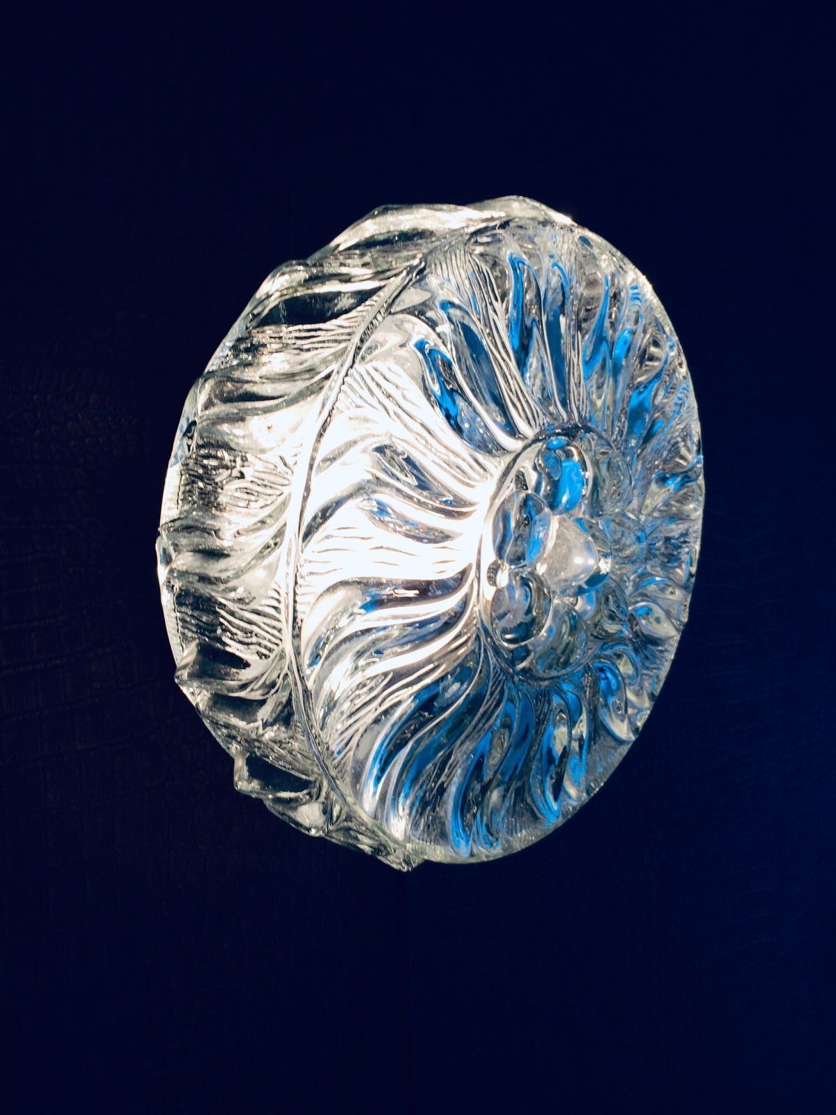 photo furniture Mcm Design Heavy Glass Swirl Pattern Wall Lamp Sconce 1960s