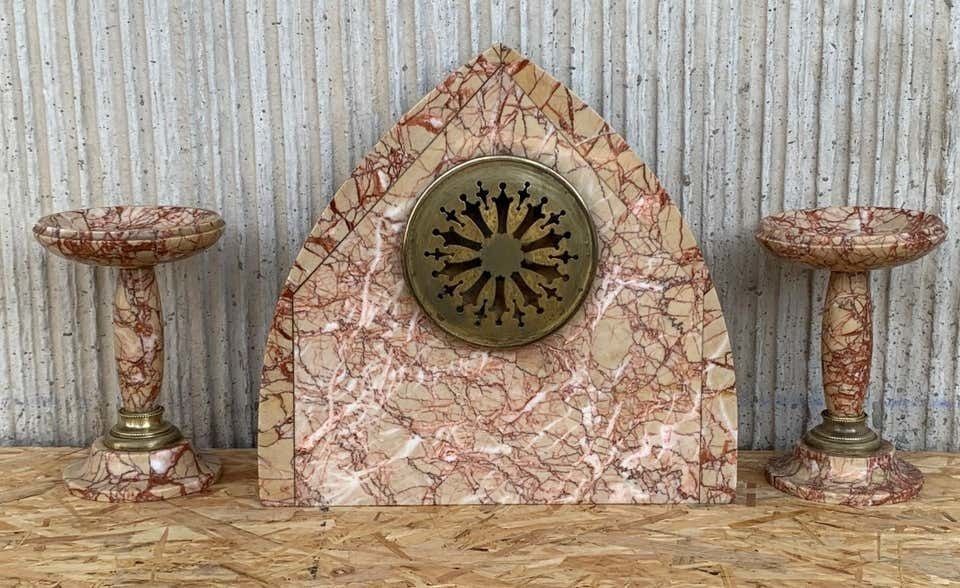 photo for sale Ensemble Art déco pour cheminée, bureau ou chapelle en marbre rose avec détails en bronze