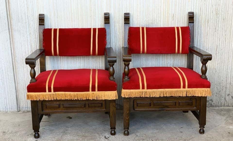 Fauteuils espagnols en noyer sculpté et velours rouge, 46 unités disponibles photo buy