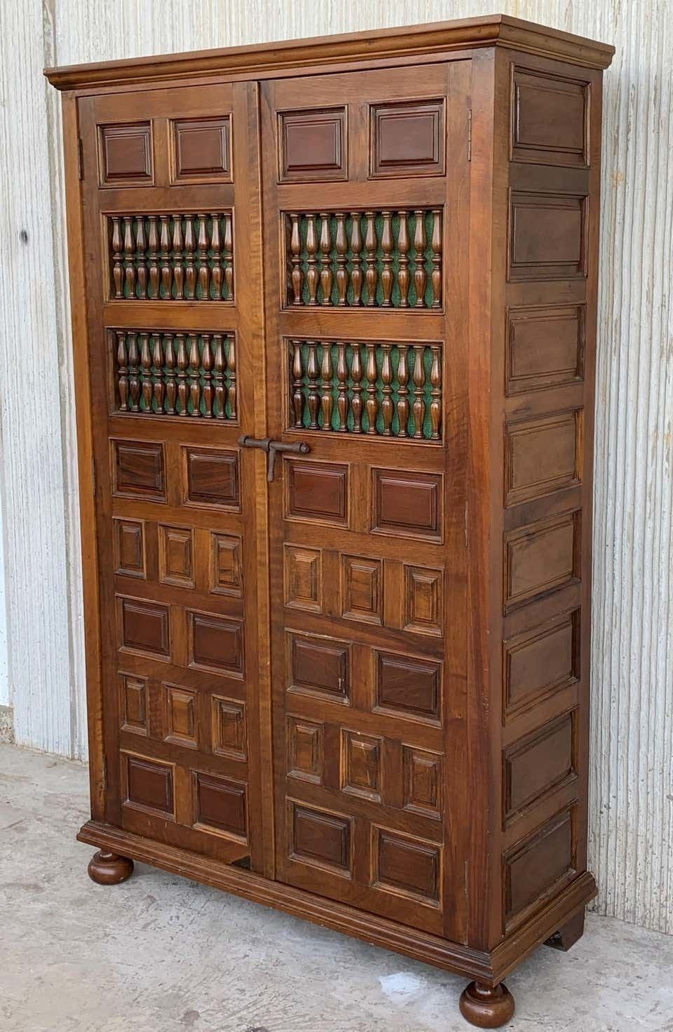 Armoire XIXe siècle en noyer, influence castillane, Espagne, restaurée photo Mobilier