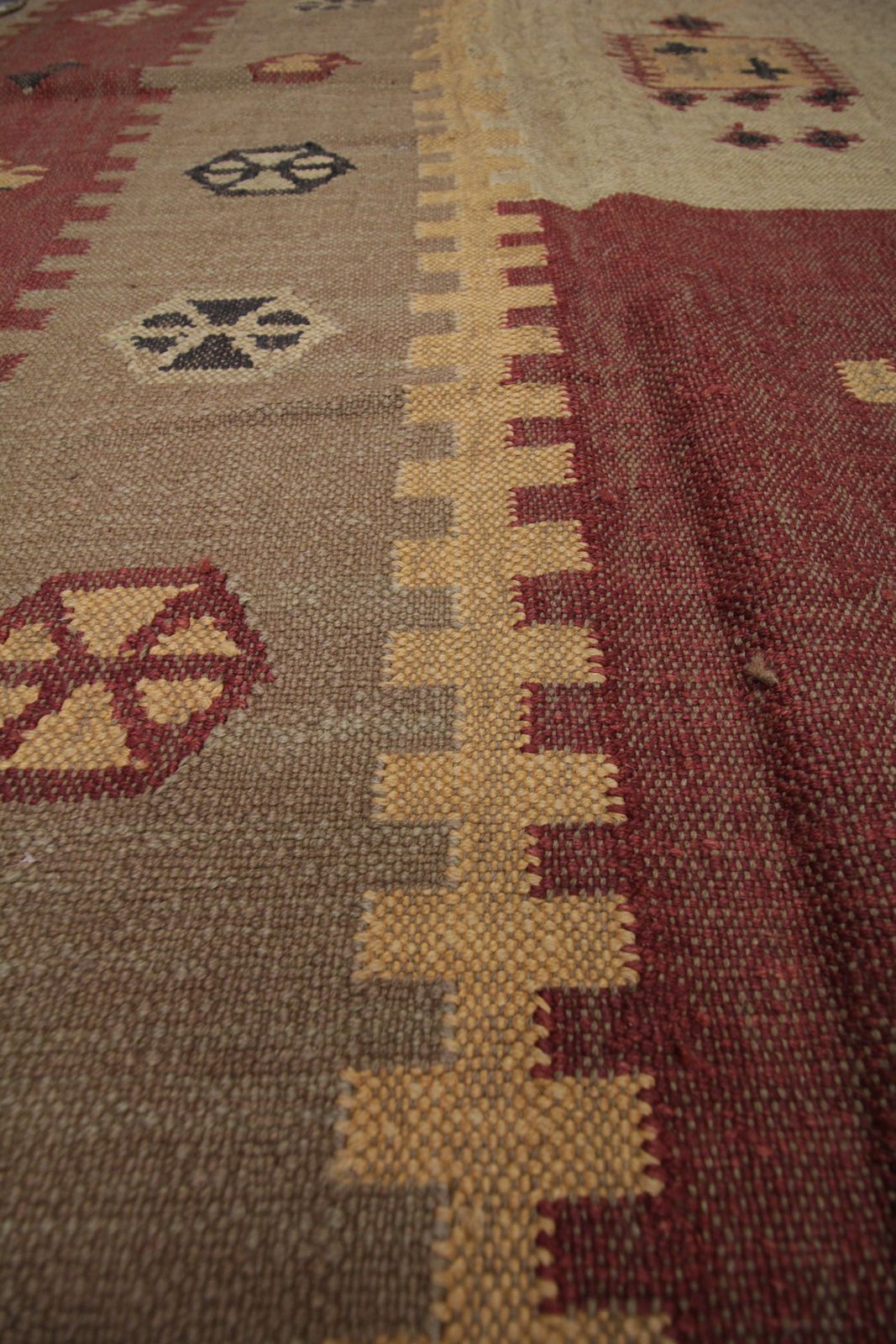 Handwoven Turkish Kilim Area Rug, Traditional Geometric Wool Rug  255x325cm photo for sale