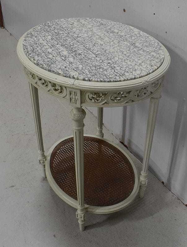 Rechampi And Cannage Wooden Pedestal Table, Louis XVI Style 1920 photo for sale
