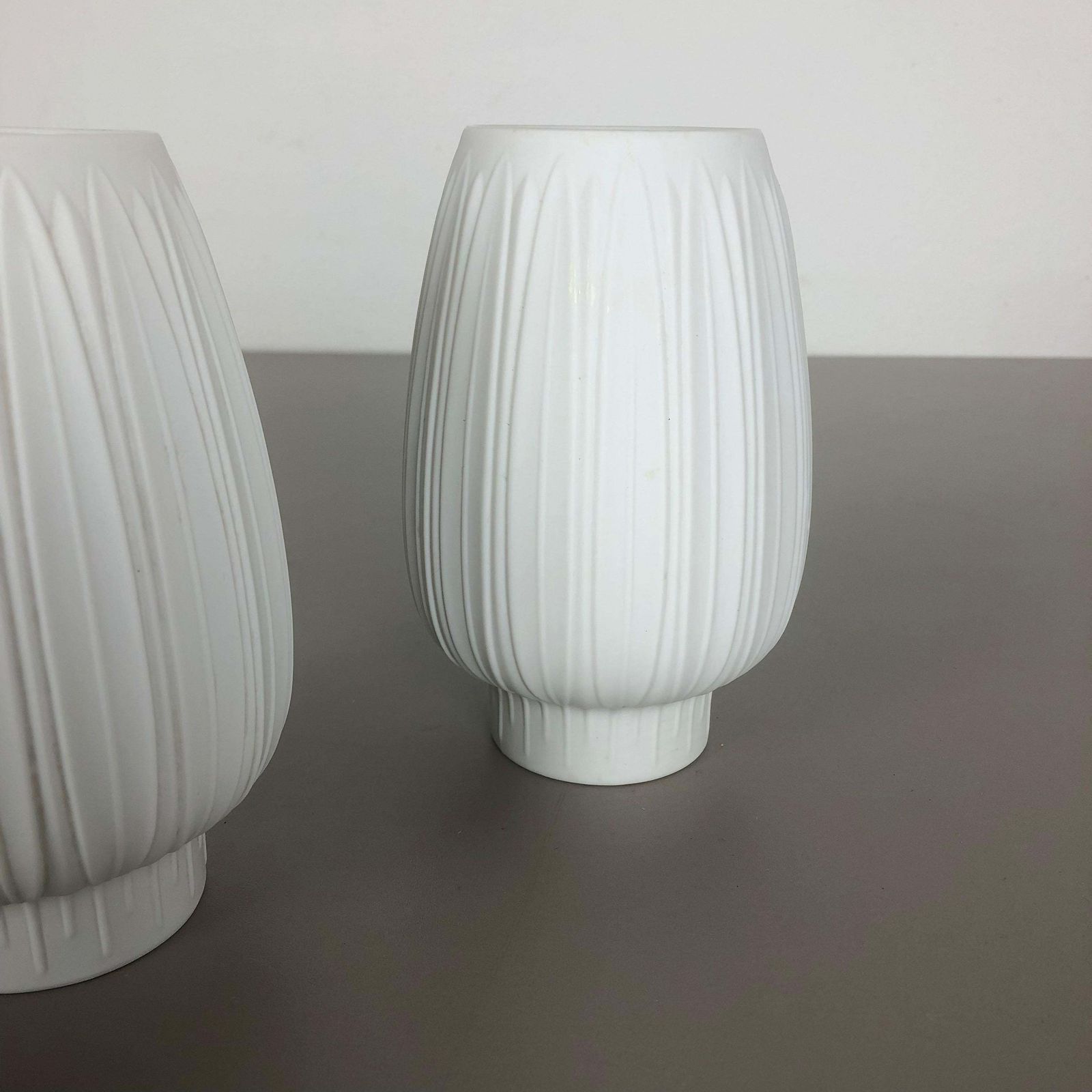 Set Of 2 Porcelain Op Art "Artichoke" Vase By Heinrich Selb, Germany, 1970s photo vinterior