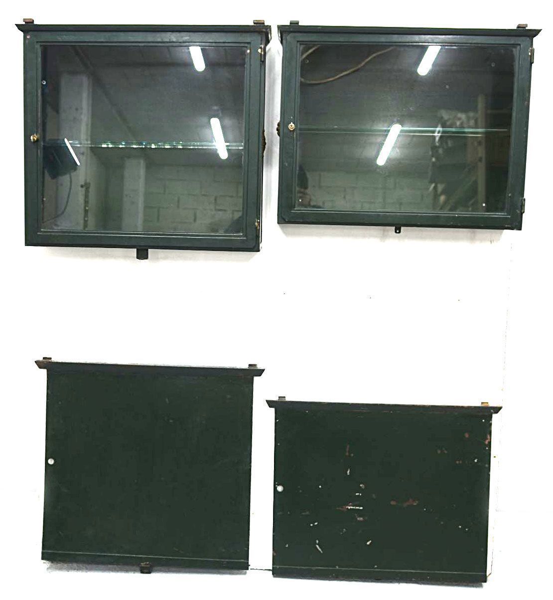 Outdoor Showcase In Metal 1900 photo vinterior