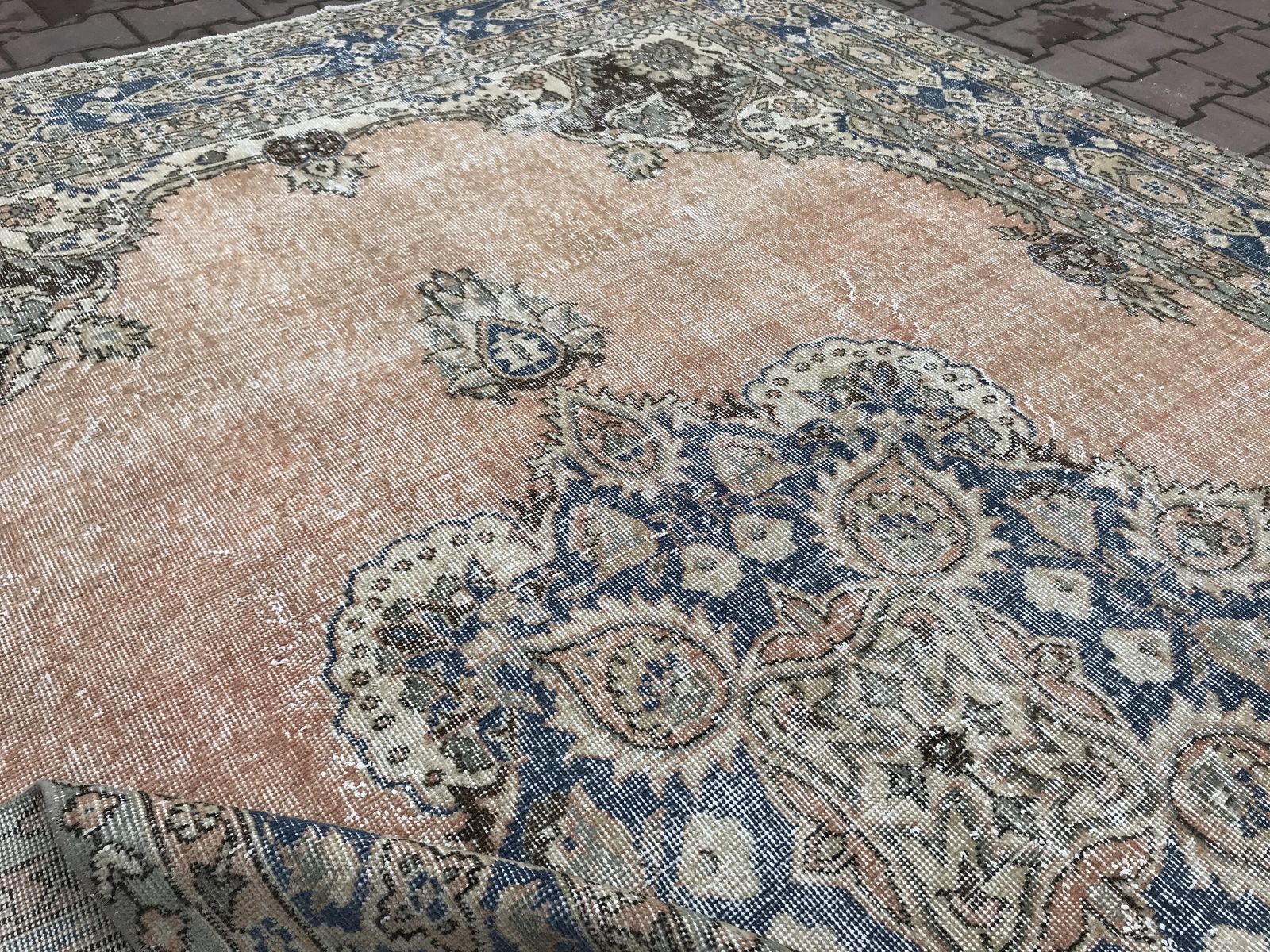 Antique Rug,Turkish Rug,Vintage Rug,Area Rug,Decor Rug,Oushak Rug,Pastel Rug, Vintage Turkish Rug,Interior Rug,Design Rug photo furniture