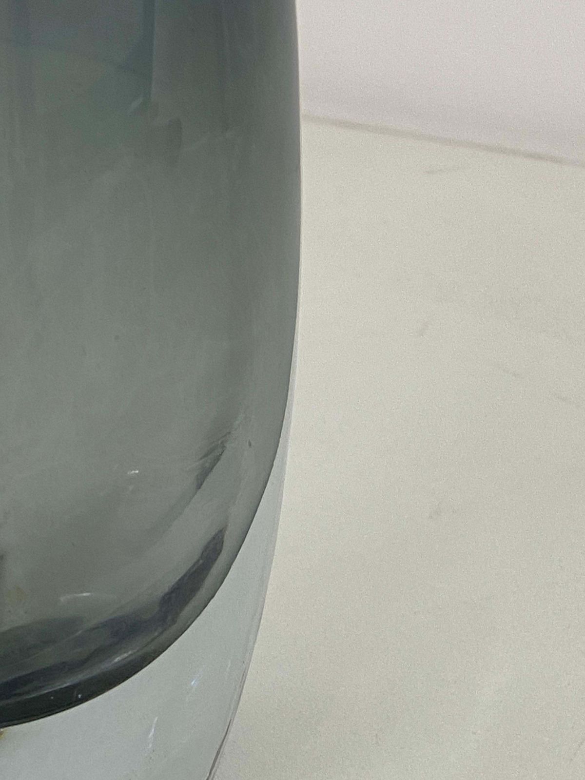 Sommerso Glass Vase, From Scandinavie 1960, Signed photo vinterior