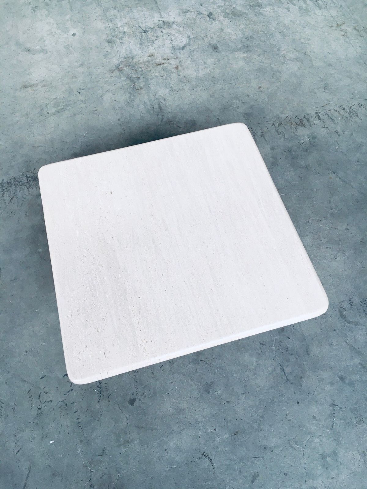 Postmodern Design Granieten Vierkante Bijzettafel Italië Jaren 1970 photo 613.8