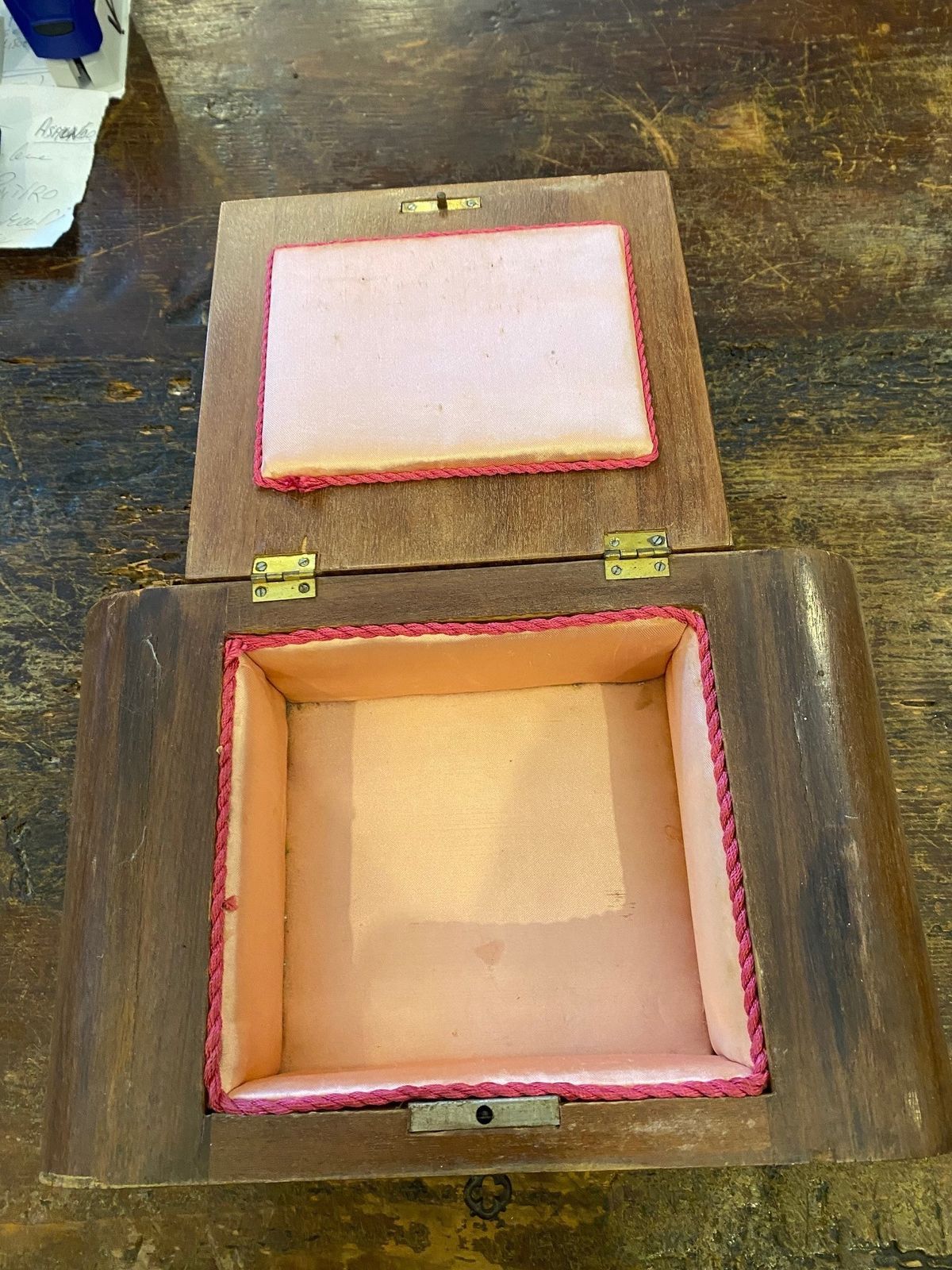 20yh Century, Mid Century Modern Mahogany Art Deco Jewelery Box . photo vinterior