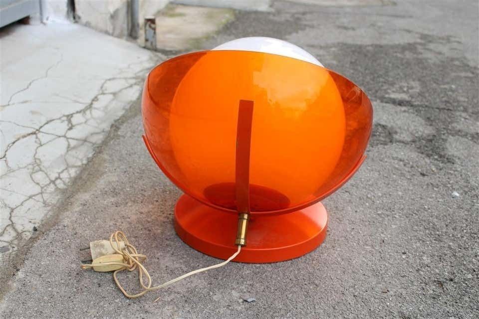 Italian Table Lamp Curved Plexiglass Harvey Guzzini Design 1960s Orange White photo vinterior
