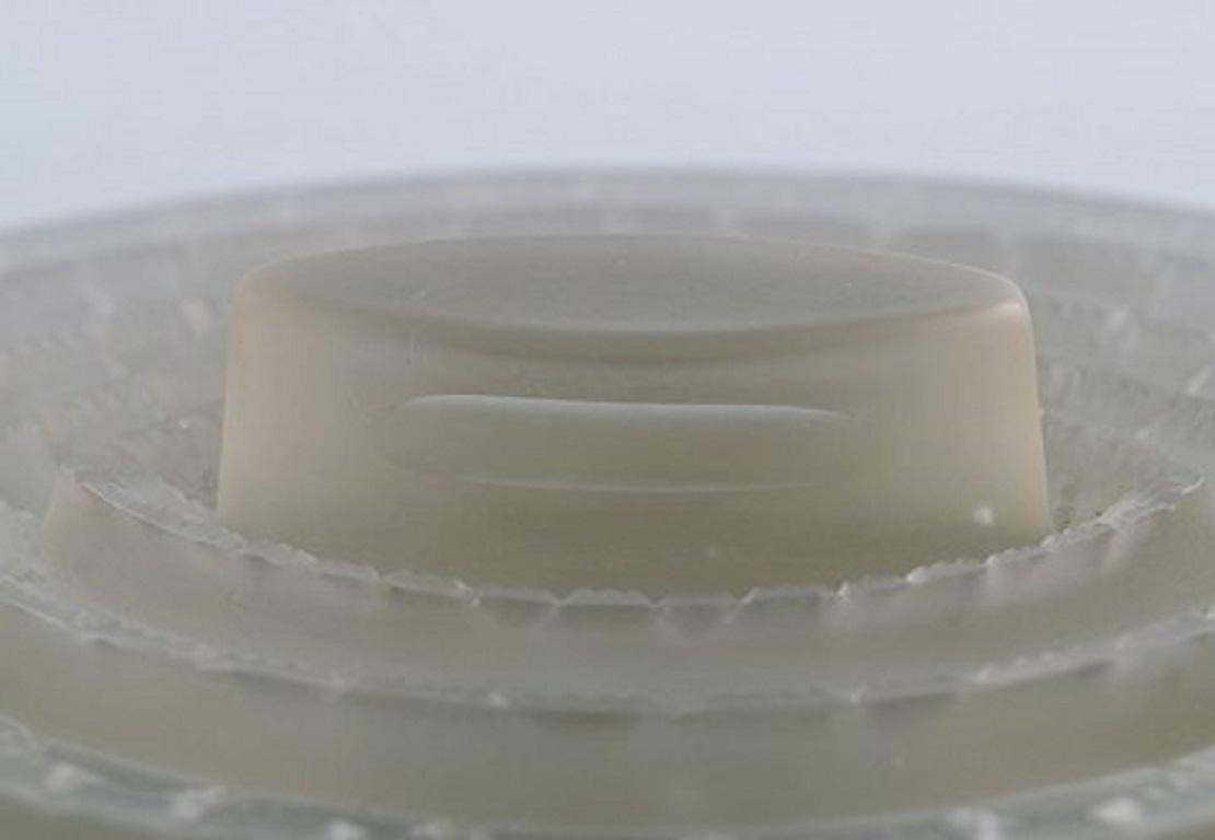 Early And Rare René Lalique, Art Deco "Grenoble" Lidded Box In Art Glass photo vinterior