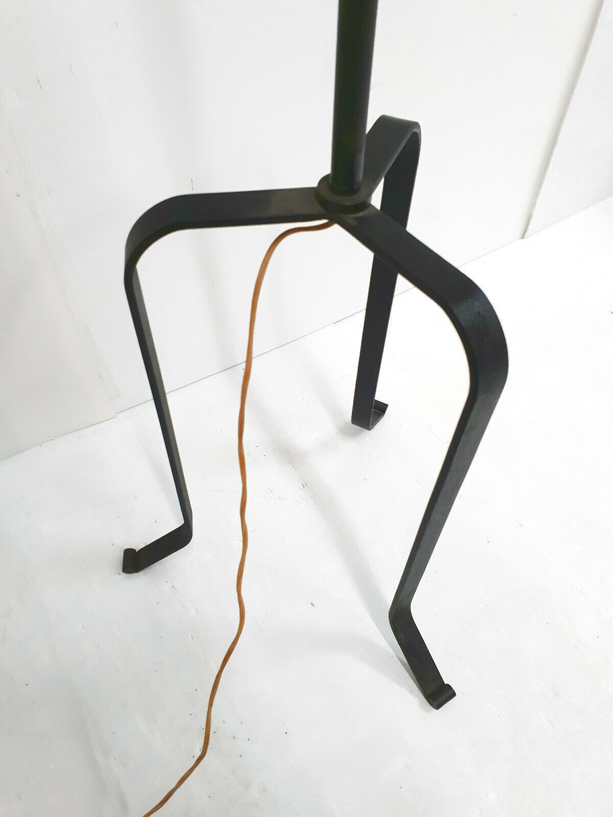 French Tripod 1950 Floor Lamp Rockabilly Perforated Metal Brass Steel photo vinterior