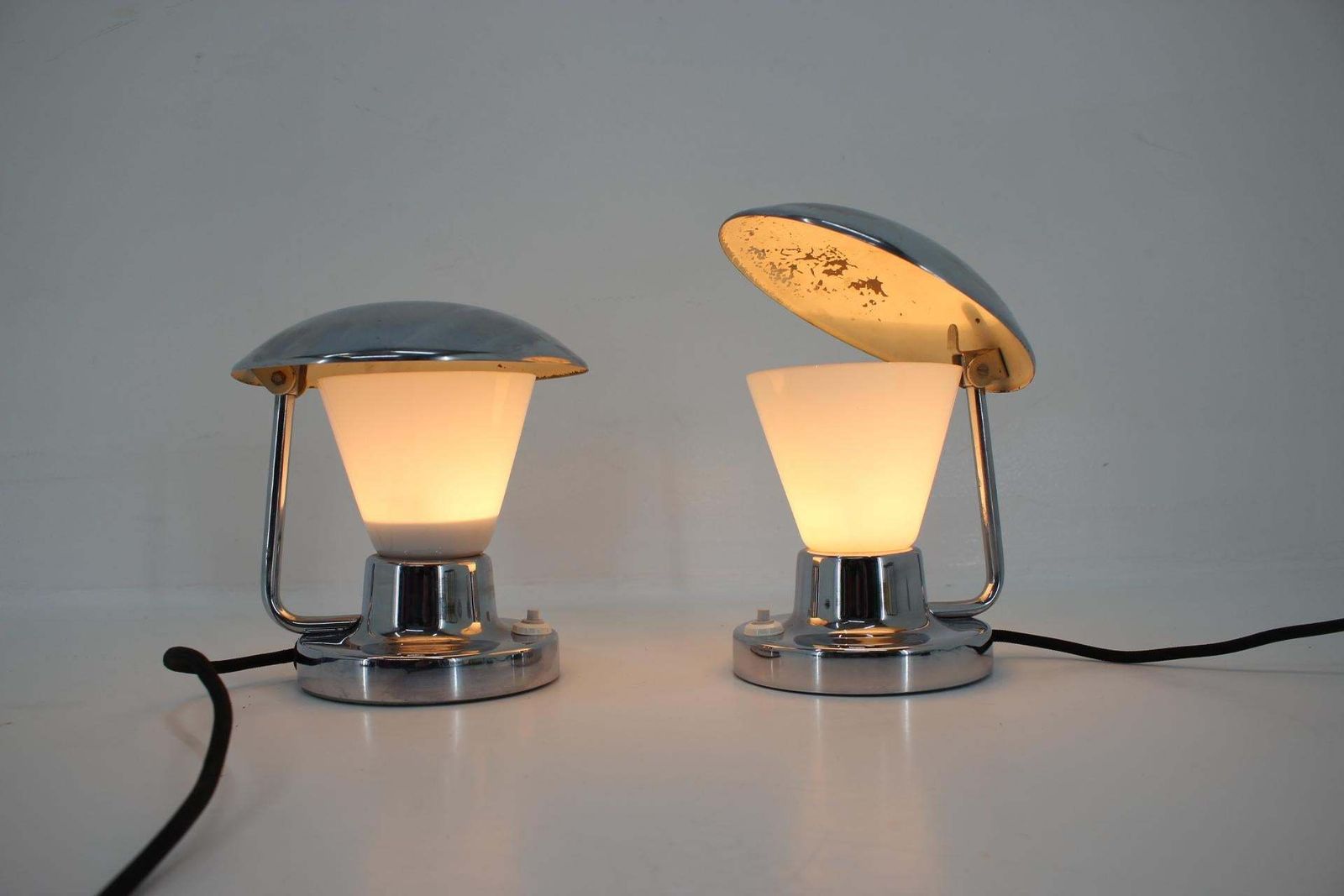 Pair Of Chrome Glass Bauhaus Table Lamps, 1930s photo 1031.0