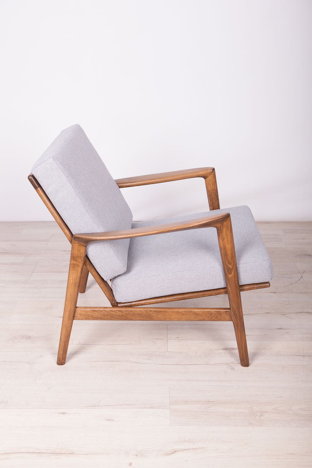 photo vinterior Model 300 139 Armchairs From Swarzędzka Factory, 1960s, Set Of 2