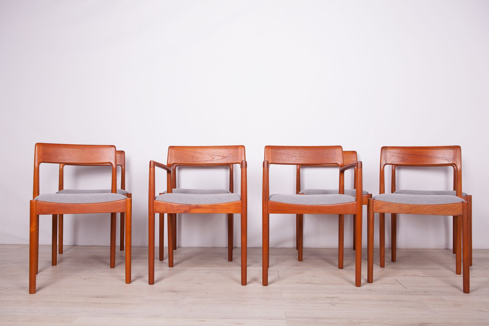 Mid Century Teak Dining Chairs By Johannes Nørgaard For Nørgaards Møbelfabrik 1960s, Set Of 8 photo vinterior
