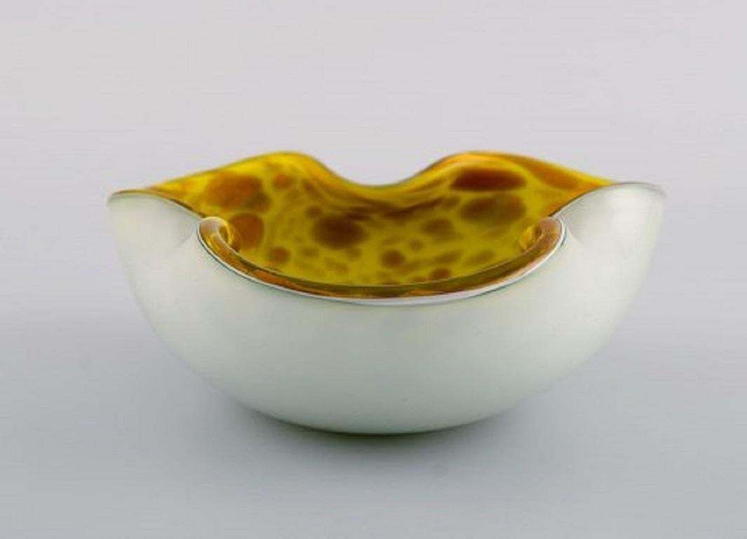 Deux coupes Murano en verre soufflé bouche avec bulles incrustées, design italien photo buy