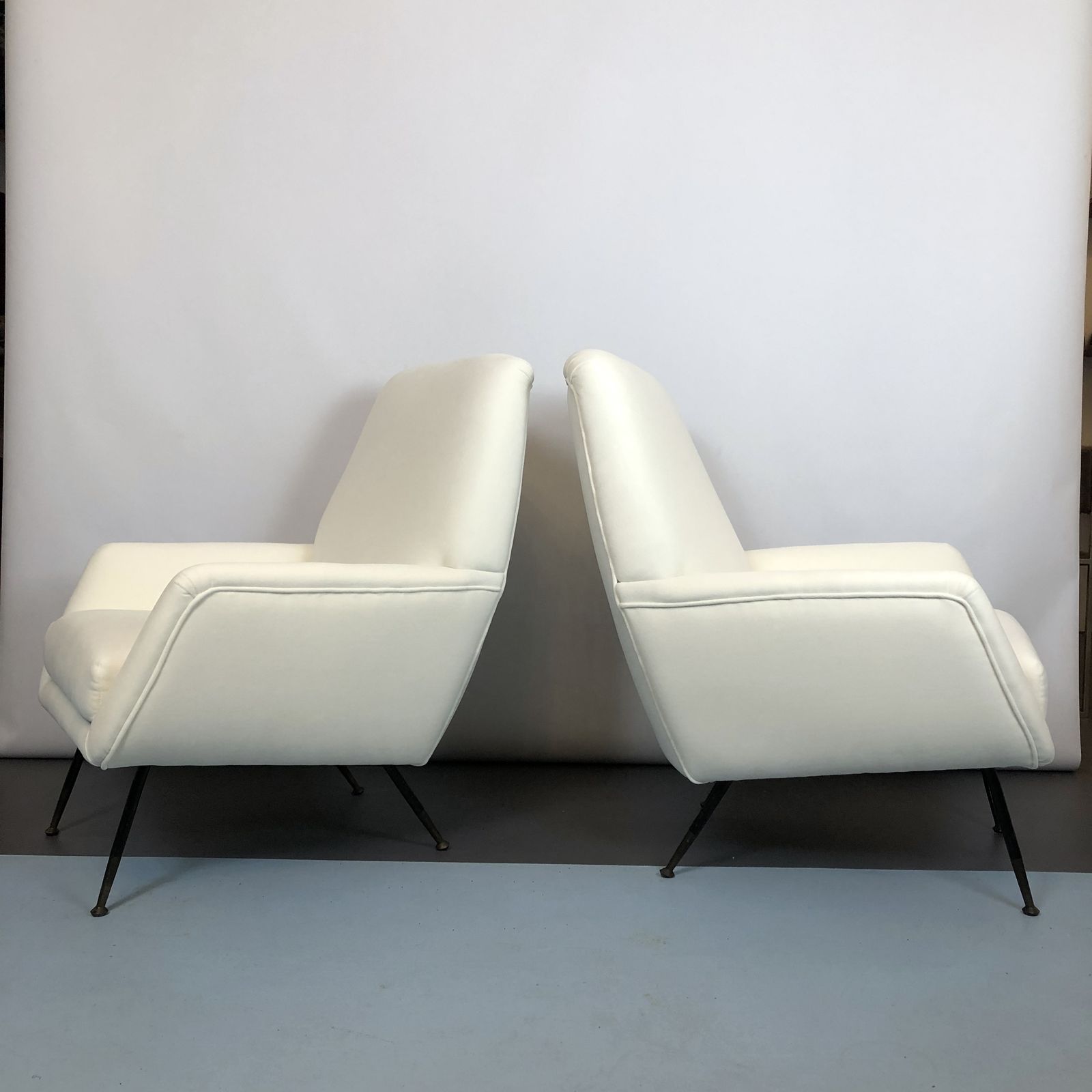 Mid Century Italian Warm White Velvet Armchairs From 50s. Set Of Two