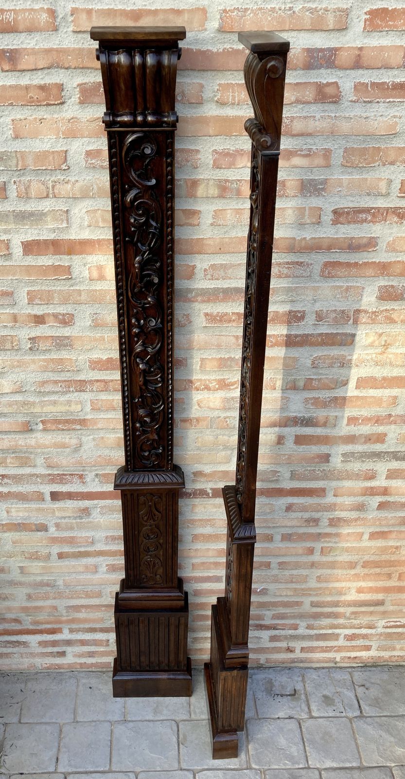 1338.0 Pair Of Carved Oak Panels photo