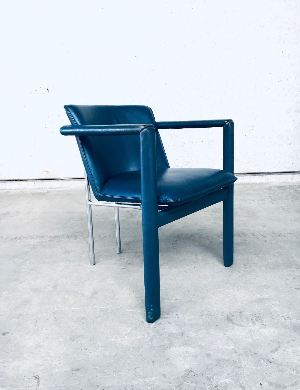 Cachucha Lederen Eetkamerstoelen, Ontwerp Hugo De Ruiter Voor Leolux, Jaren 1990 photo vintage