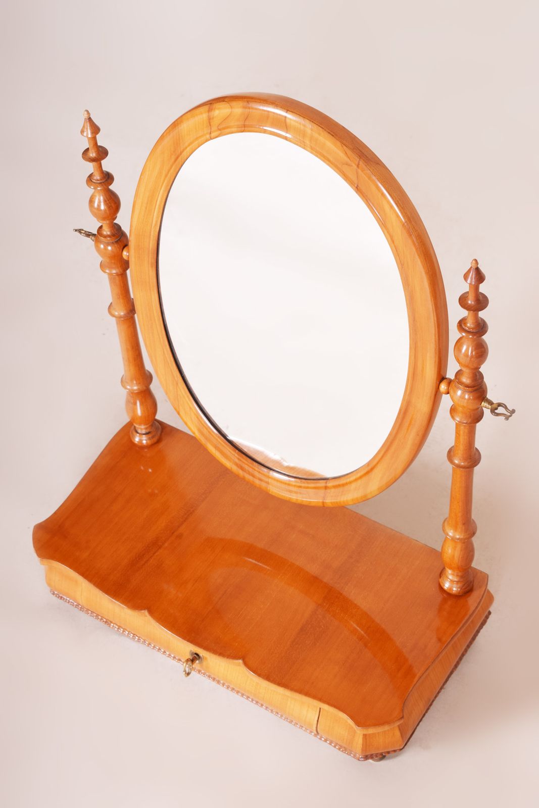 photo furniture Small Dressing Table