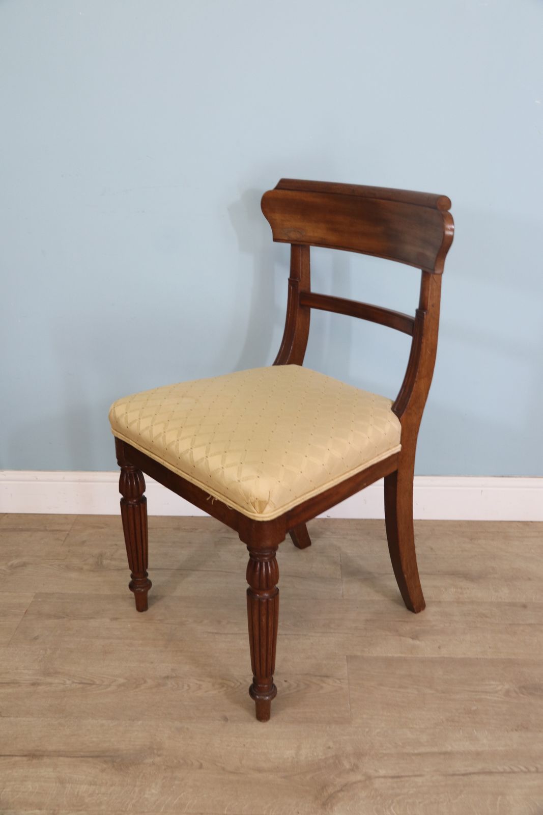 Manchester University. A Lovely Victorian Mahogany Bar Back Dining Chair photo furniture