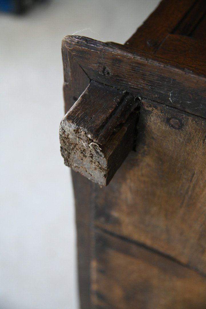 Late 17th Century Oak Chest Of Drawers photo vinterior