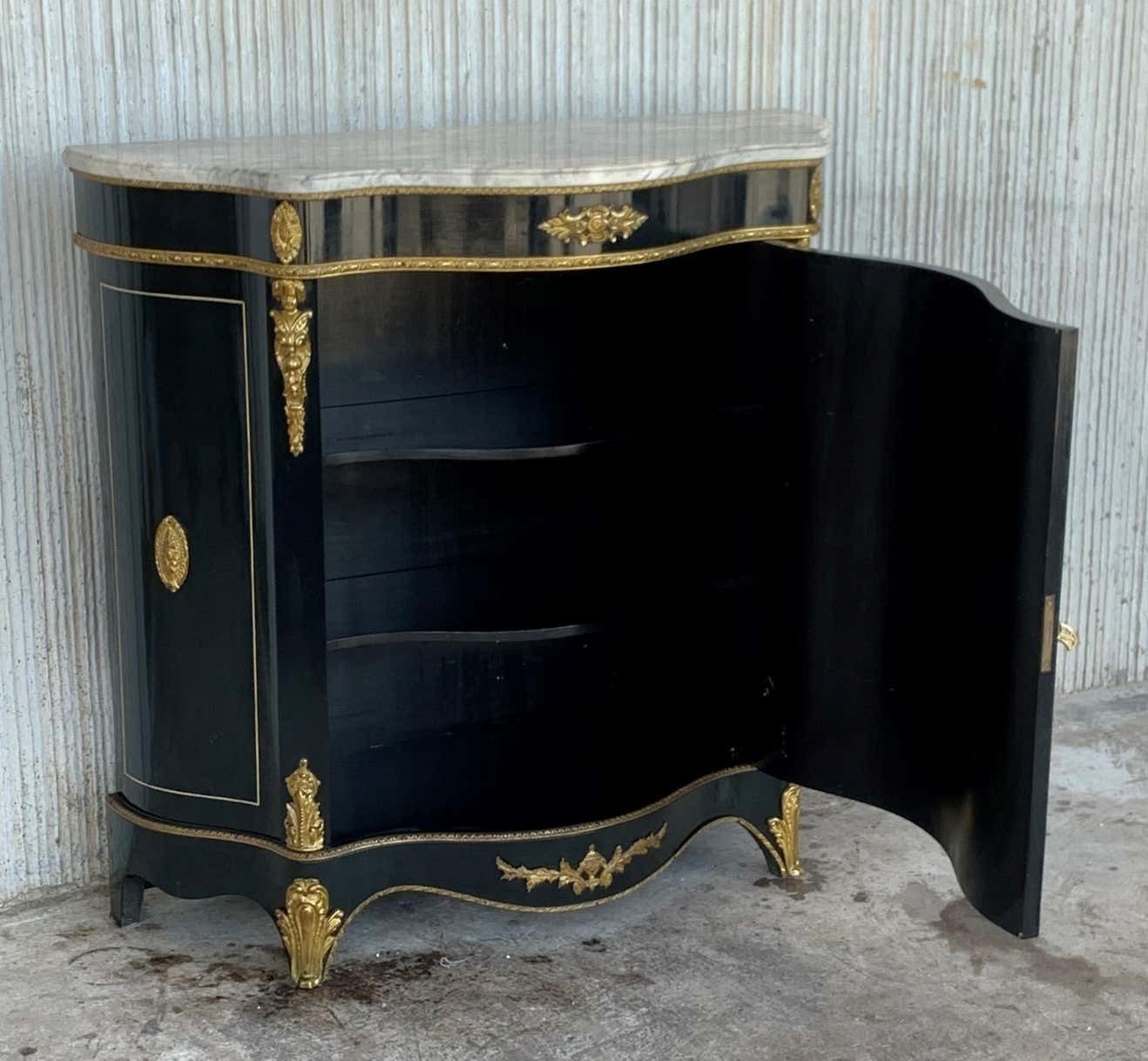 Cabinet français en placage de pierre et montures en ormolu, XIXe siècle photo 3219.0