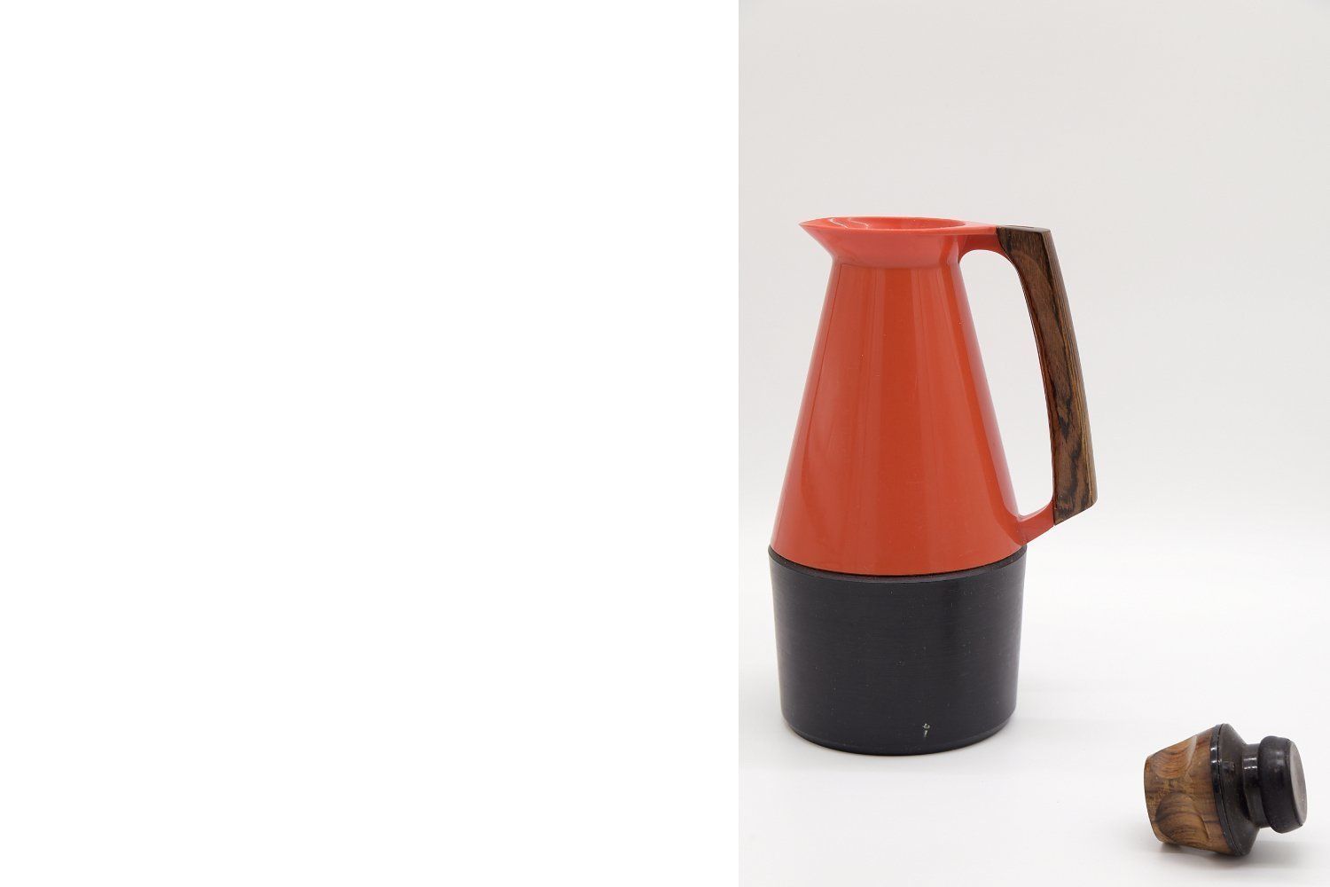 Scandinavian Tv Kanna Thermos By Carl Arne Breger For Husqvarna Borstfabrik, 1962 photo for sale
