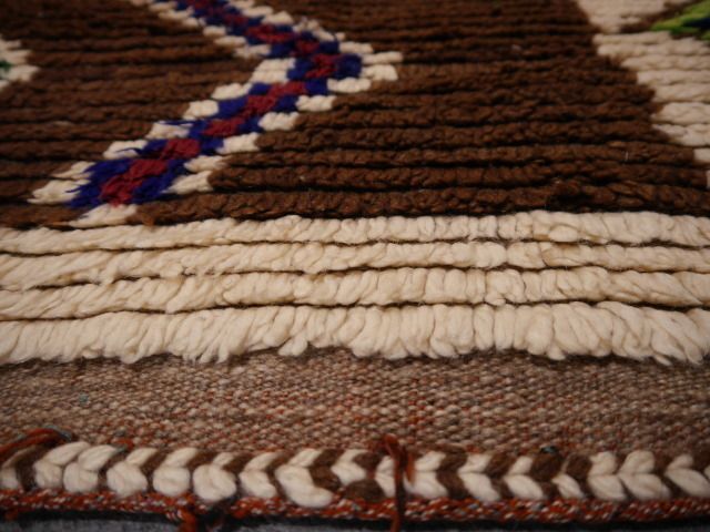 photo buy Moroccan Vintage Berber Rug