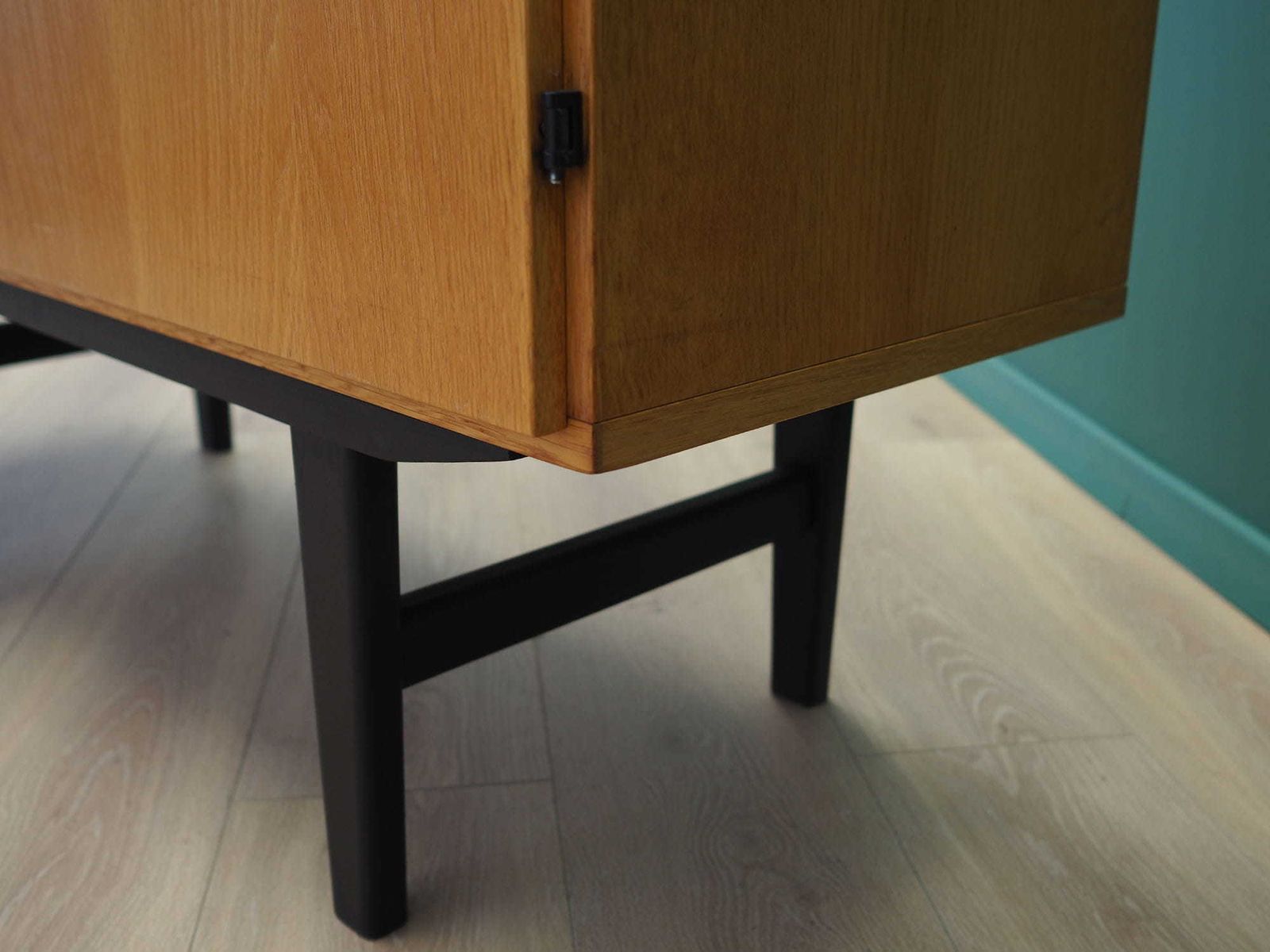 photo vinterior Ash Wardrobe, 70s, Danish Design, Production: Denmark