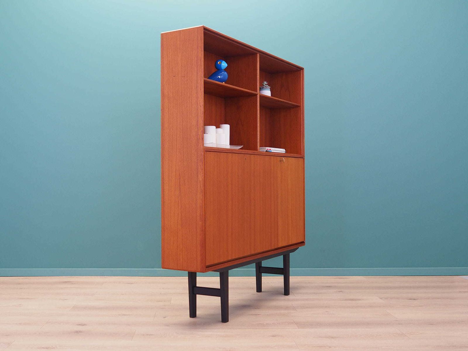 Teak Bookcase, Scandinavian Design, 1960s, Designer: Bertil Fridhagen, Production: Bodafors photo vintage