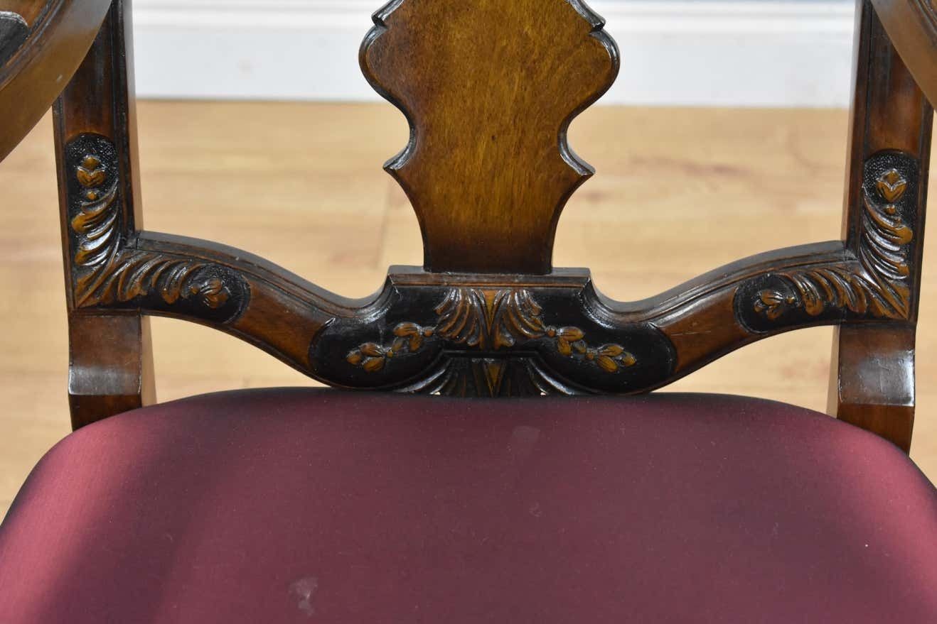 photo vinterior Set Of 14 20th Century English Antique Queen Anne Style Dining Chairs