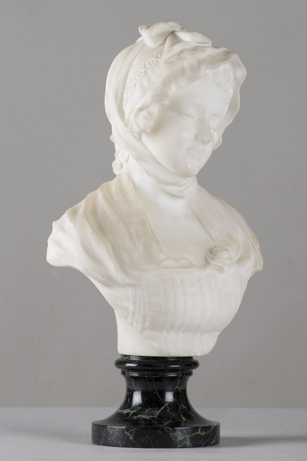 French Alabaster Sculpture photo furniture